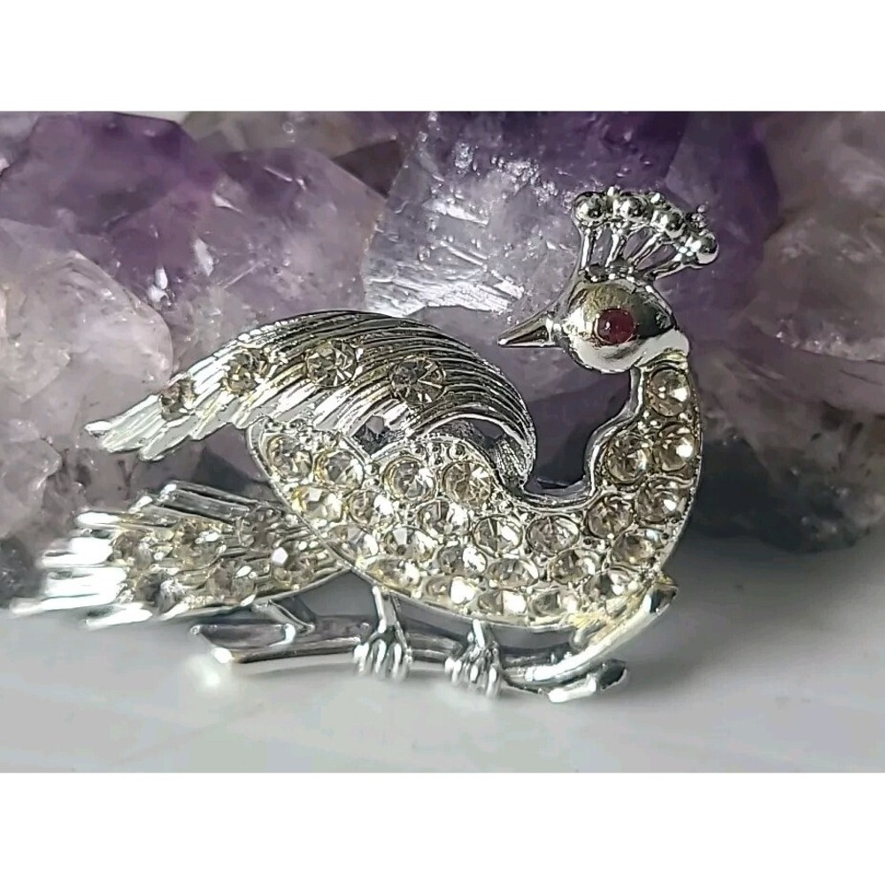 Vtg Silvertone  Crystal Peacock Red Eyes